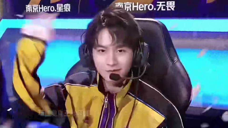 的控球和反 的控球和反